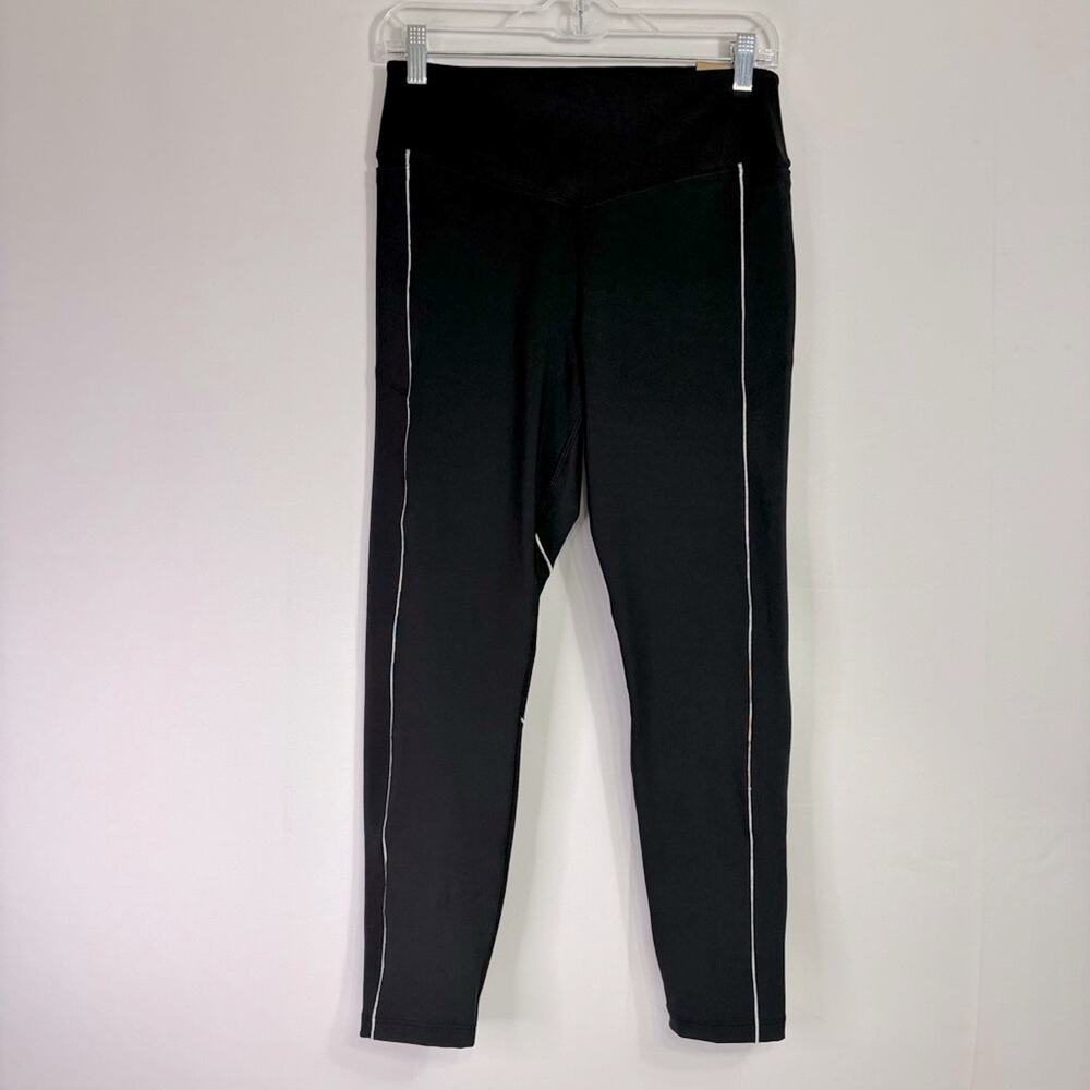 NWT Pink Active Black Leggings with White Trim Size Large  XX0974